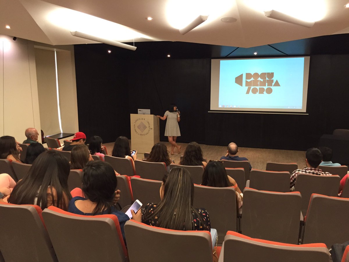 Tarde de Documental en la <a href="/anahuacqro/">U. Anáhuac Querétaro</a>! Gracias a @DocumentaQro por su gran apoyo y aportación!