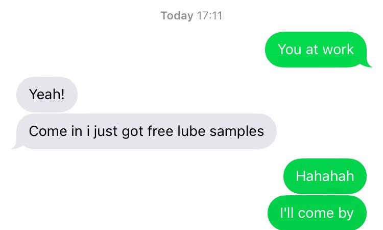 KennethShook's tweet photo. Txt exchange before I visited a friend who works @museumofsex #actorslife #survival #jobs https://t.co/Ck2odNxFxH