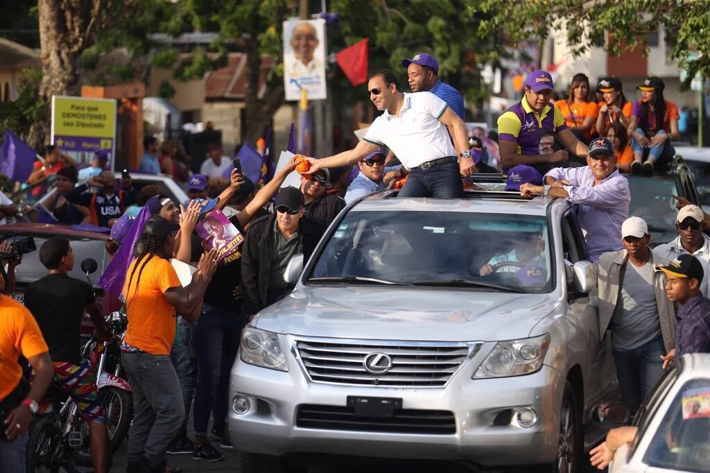VanCiudadana's tweet photo. La Yaguita, Pastor, Bella Vista y la Herradura con @DaniloMedina @JCesarValentin @AbelMartinezD #Distrito2DeValentin https://t.co/c8VmGulJcB