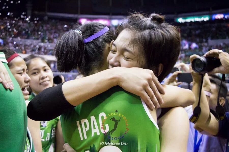 aMAYzingLuna's tweet photo. Mika to Julia 👑💚
Ara to Mayang 👑💚 https://t.co/oX4op7okpH