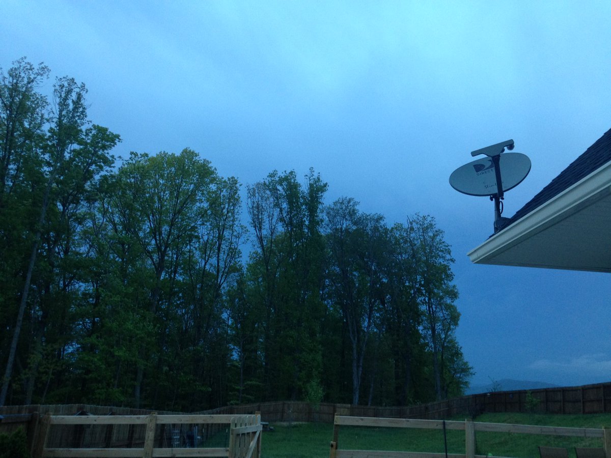 EventingHusband's tweet photo. Storm's a coming https://t.co/BnK9rmZztu