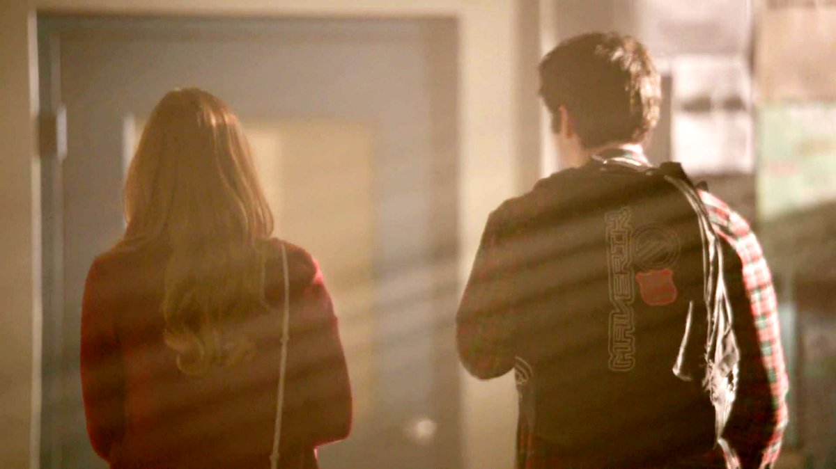 badpostydia's tweet image. "he still likes her, doesn't he?"
"yeah. but it's different now"