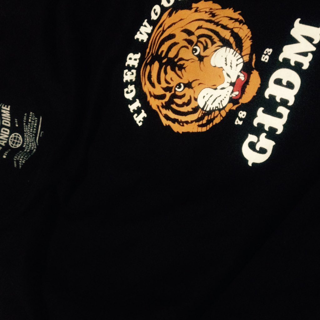 Code: "Tiger Wood" print Plastisol ink. Available size: M L XL . Contact us for order