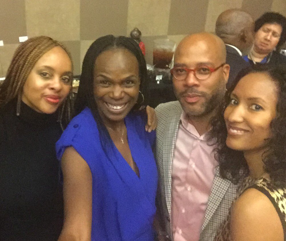 KMarieMD's tweet photo. @pturnermd caught with the #selfiestick @societyofBAS #SBAS2016 @DrTsurgeon4kids @alastanford https://t.co/U26jNeztnF