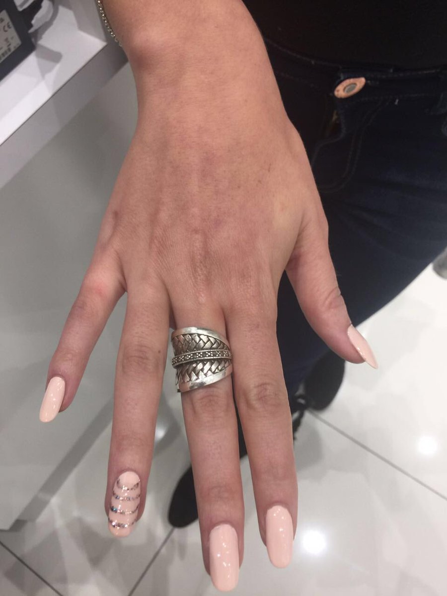 A big, beautiful, busy weekend for us! Stunning Mani by Patty - call us to book your Mani Monday.