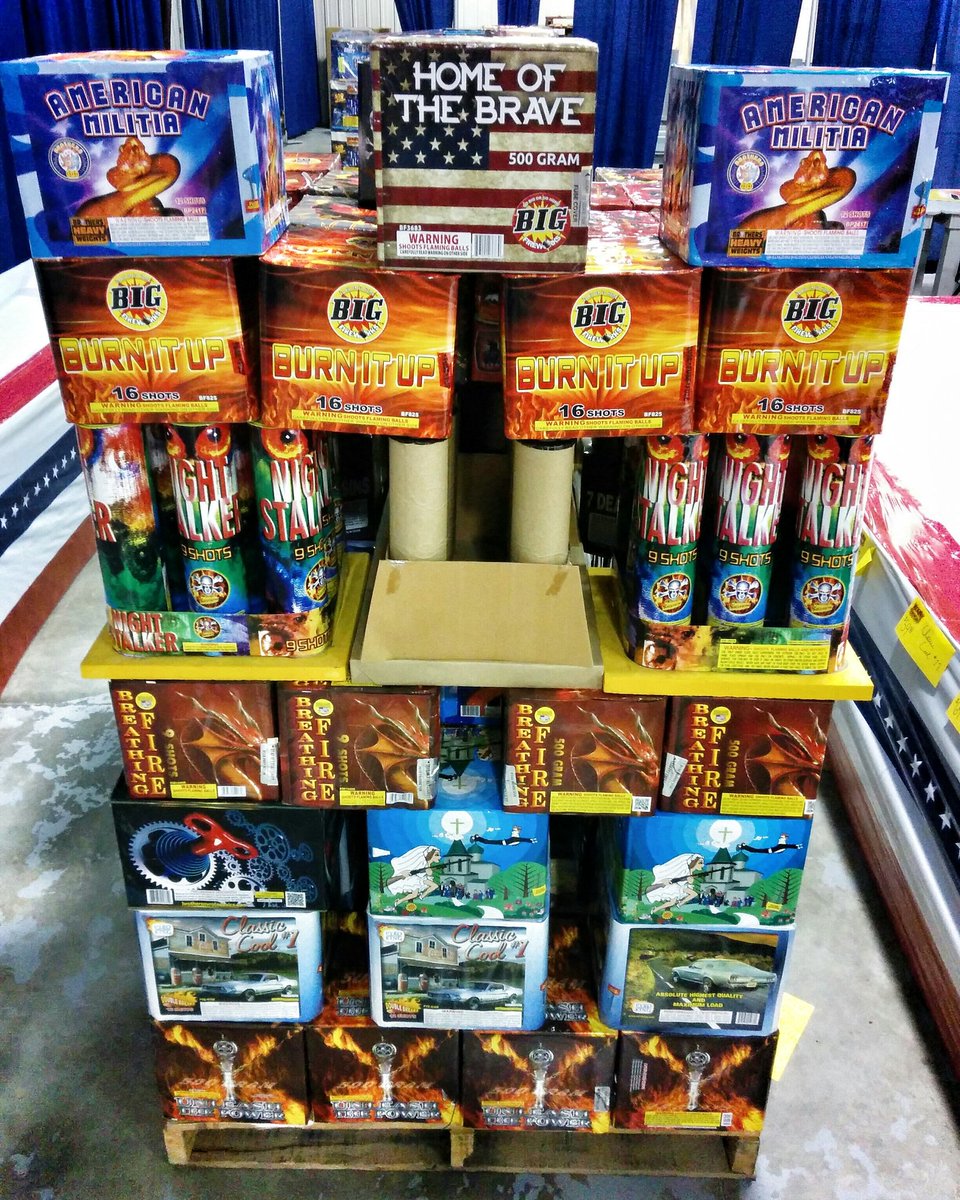 memoryfireworks's tweet image. Warm weather is coming and we're already busy getting ready for fireworks season. #northdakota #fireworks