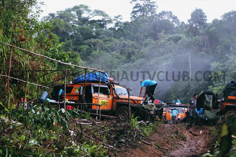 IOX - Meratus 2016 DAY 6, Kamis, 21 April 2016 ; Camp Inni Joa – Gunung Raya

indonesiautvclub.com/photo-gallery-…
