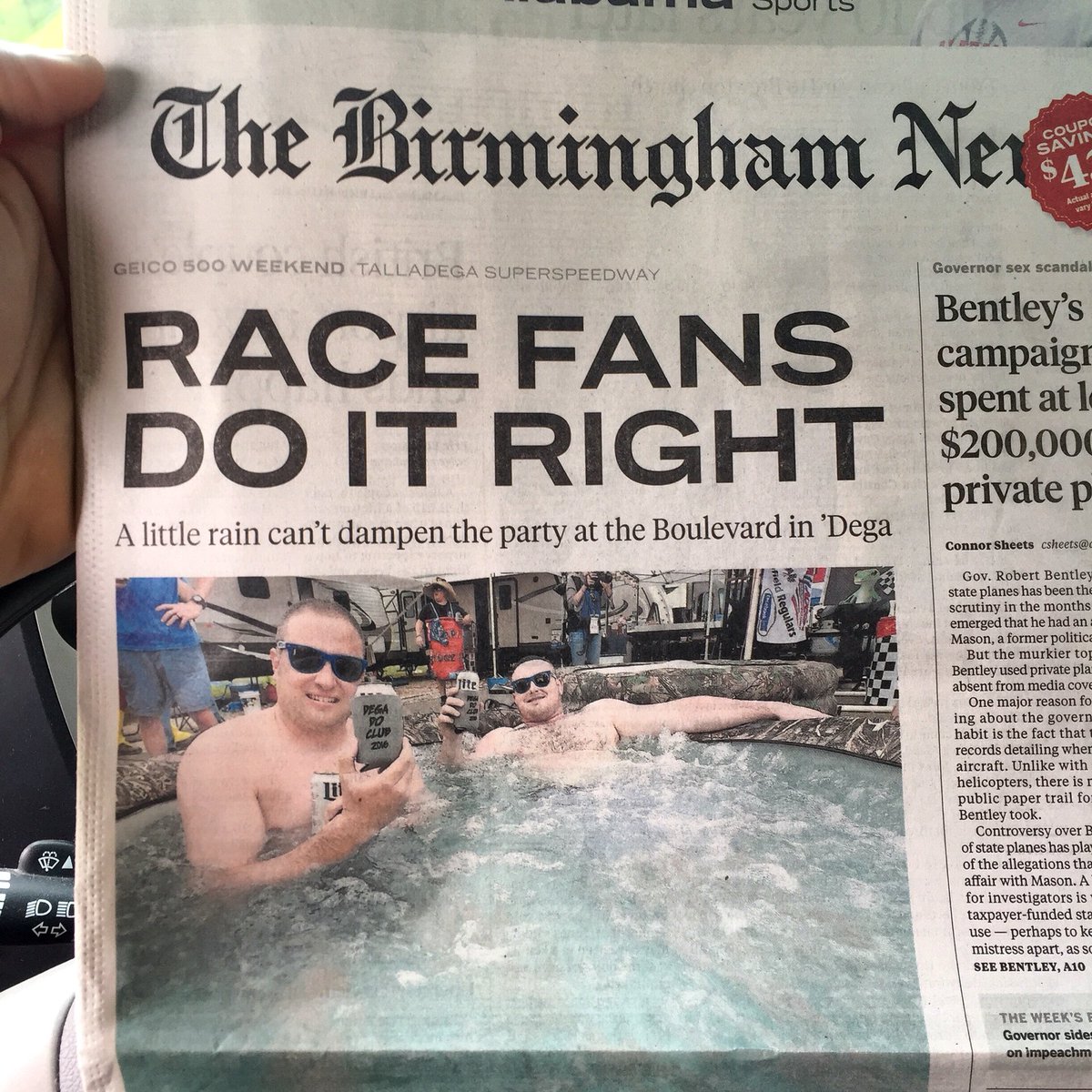 "Race fans do it right" 
#Talladega #GEICO500 #SprintCup #vanishspa