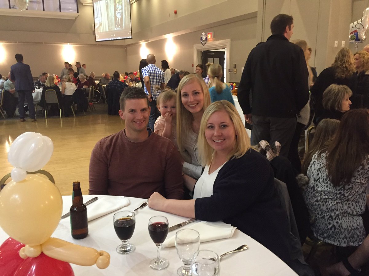 SherryRMadden's tweet photo. All you need is love! Another successful Pasta Dinner tonight for @RedRoofRetreat #niagara thanks for your support! https://t.co/bRdKYSgnWm