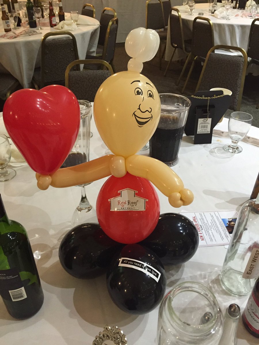 SherryRMadden's tweet photo. All you need is love! Another successful Pasta Dinner tonight for @RedRoofRetreat #niagara thanks for your support! https://t.co/bRdKYSgnWm