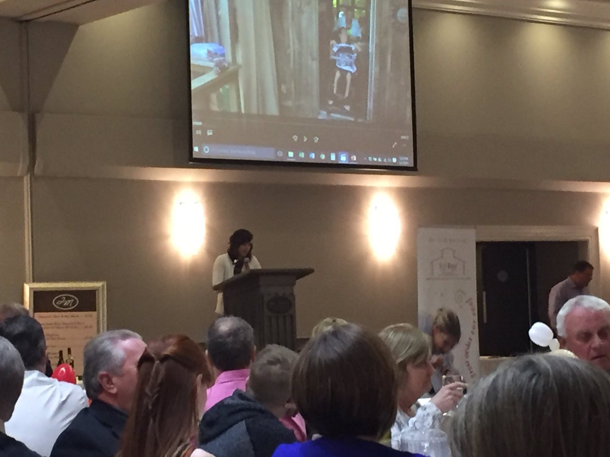 SherryRMadden's tweet photo. All you need is love! Another successful Pasta Dinner tonight for @RedRoofRetreat #niagara thanks for your support! https://t.co/bRdKYSgnWm