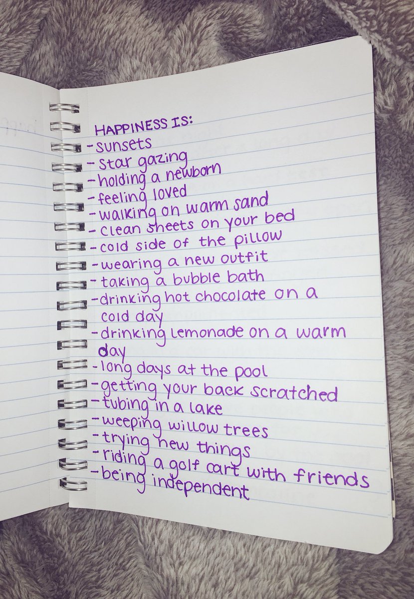 ahowles18's tweet photo. the best feelings in the world🌎💘 https://t.co/nFUVeH34T0