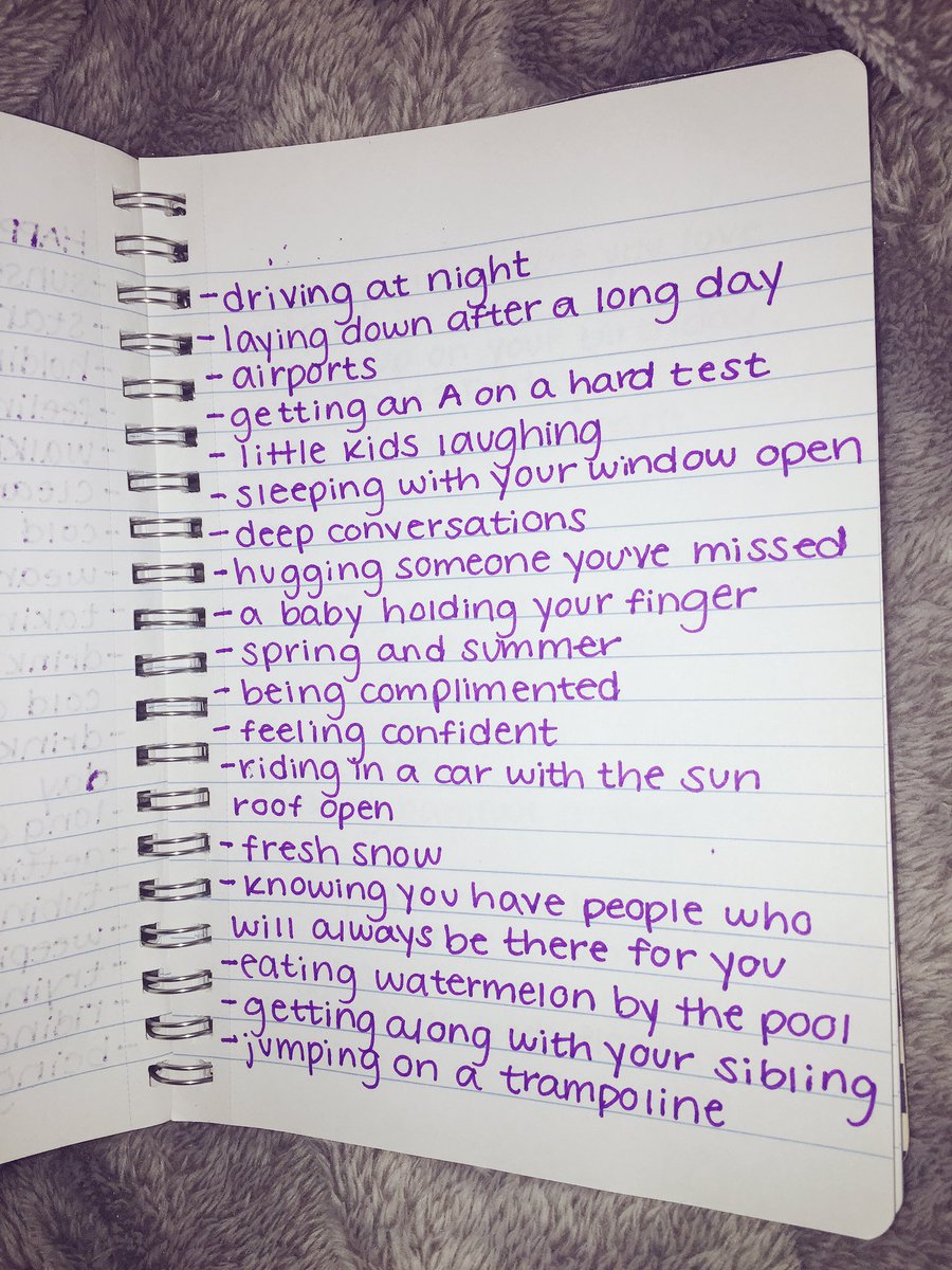 ahowles18's tweet photo. the best feelings in the world🌎💘 https://t.co/nFUVeH34T0