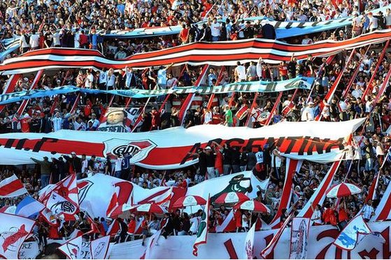 ElMasGrannde's tweet photo. - 198 países. - 191 ligas. - 134.156 equipos. - Y tuve la suerte y el honor de ser de hincha de #RiverPlate. https://t.co/N1U37NCPhm
