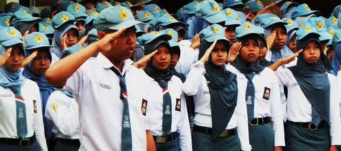 963MedanFM's tweet photo. 2 Mei 1984 - Program pendidikan Wajib Belajar dicanangkan oleh Presiden Soeharto..#BecakSahrini #CDNAMedanFm https://t.co/BPw1vjvTbK