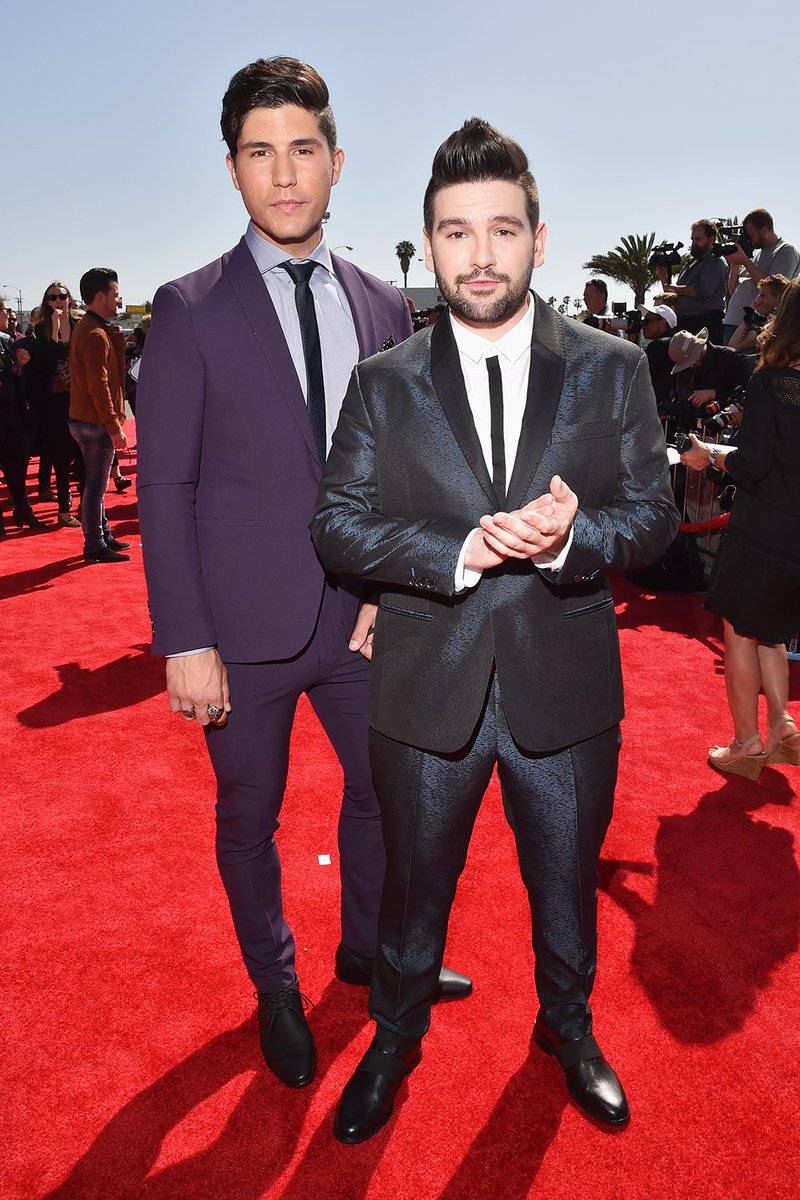 billboard's tweet photo. See photos from the American Country Countdown Awards red carpet &amp; more! https://t.co/EjhKGk5Dfl #ACCAs https://t.co/X6IxGwu9yG