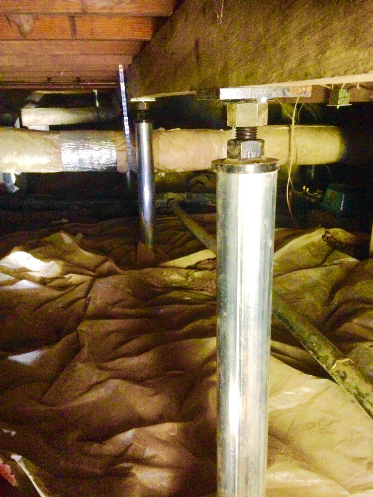 FoundationProAR's tweet photo. Crawl space adjustable pier-and-beam installation #houseleveling #foundationrepair https://t.co/E6LHmCWPkx