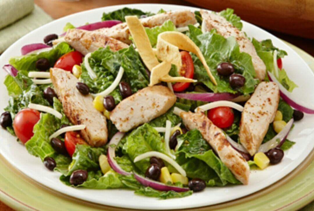 Lunch Special for Mon, May 2: Chicken Taco Salad #eatlocal #dailyspecial lunas-kitchen.com