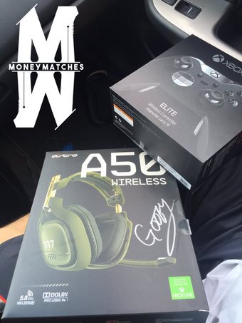 MoneyMatches's tweet image. Astro A50 Headset #Giveaway
Signed By Pro Goofy

RT+FOLLOW @theMoneyMatches
Enter Here: goo.gl/ZYpkyB