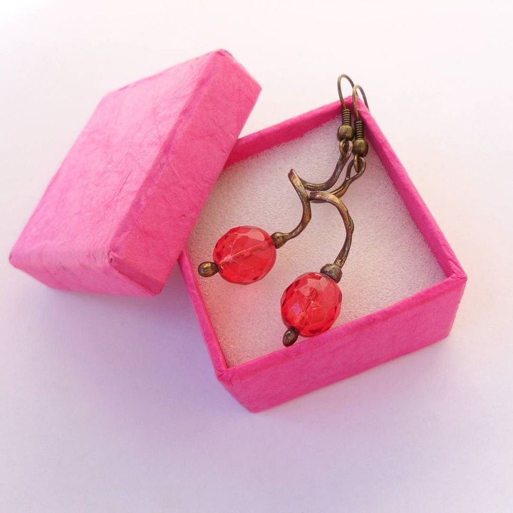 ArtemisFantasy's tweet photo. #pink #girly #girlythings #earrings #earringlove #shiny #jewelry #jewelrydesigner #availab… https://t.co/2ooZJdc3Va https://t.co/JCzAAwyrBm