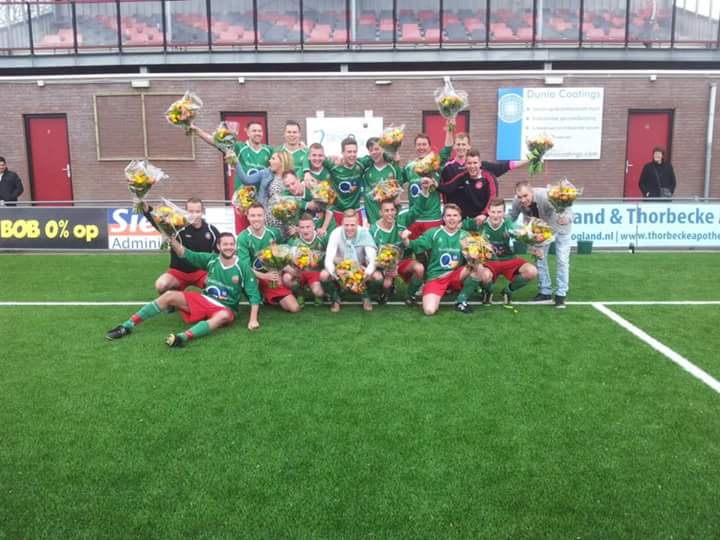 Quality_Masters's tweet image. Wij zijn als sponsor trots op de jongens van De Alblas 3, die afgelopen zaterdag kampioen zijn geworden.@vvdealblas