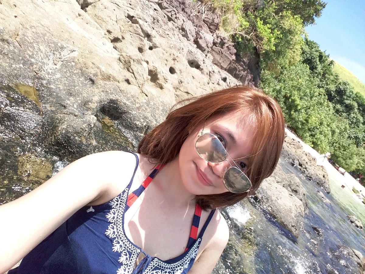 Rღina tweet media