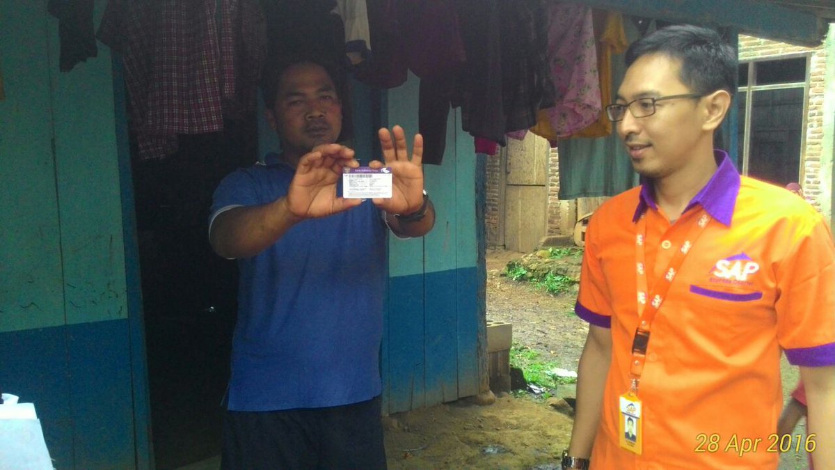 SapExpress's tweet image. KIP tepat sasaran langsung, bagi anak dan keluarga yang tidak mampu di Dusun Pakopen Kec. Bandugan Kb. Semarang