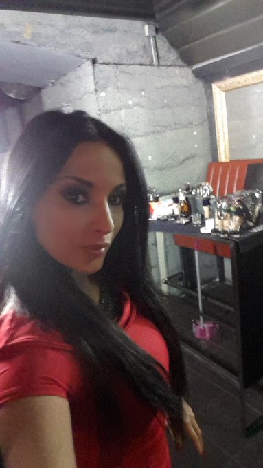 1st shoot of the week in Budapest for @Babes ☺☺ https://t.co/yh88Yxs7lT