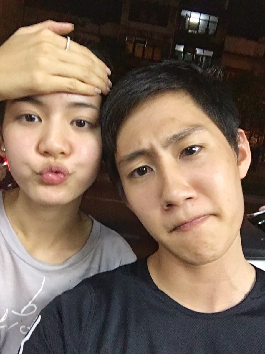 captain2541's tweet photo. หลังจากตีแบดเมื่อคืนตื่นเช้ามาระบมเลยครัช https://t.co/xOrFh42qUG