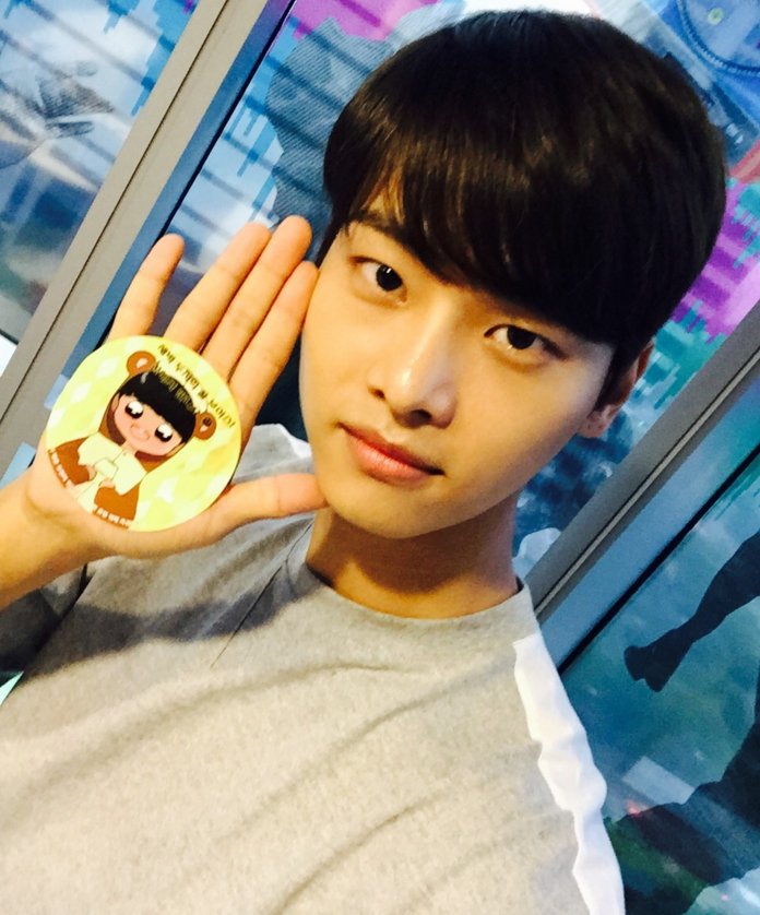 gmrtla_'s tweet photo. @VixxNkpop @CHA_NNNNN #VIXXNKPOP #학연 #연디 빅엔케 하면서 추억도 많이 쌓았고 좋은 사람들도 만났어. 이게 다 연디 덕분이야! 그니까 연디... 돌아올꺼지?8ㅅ8 https://t.co/uVXa4JwYLB