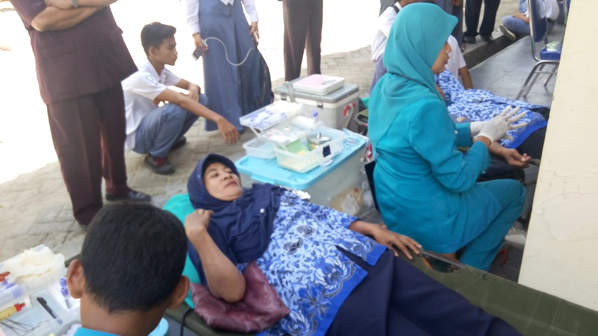Aksi Donor dalam rangka Darah Hari Pendidikan Nasional di Dinas Pendidikan Kab. Rembang #RangkaianHardiknasRembang