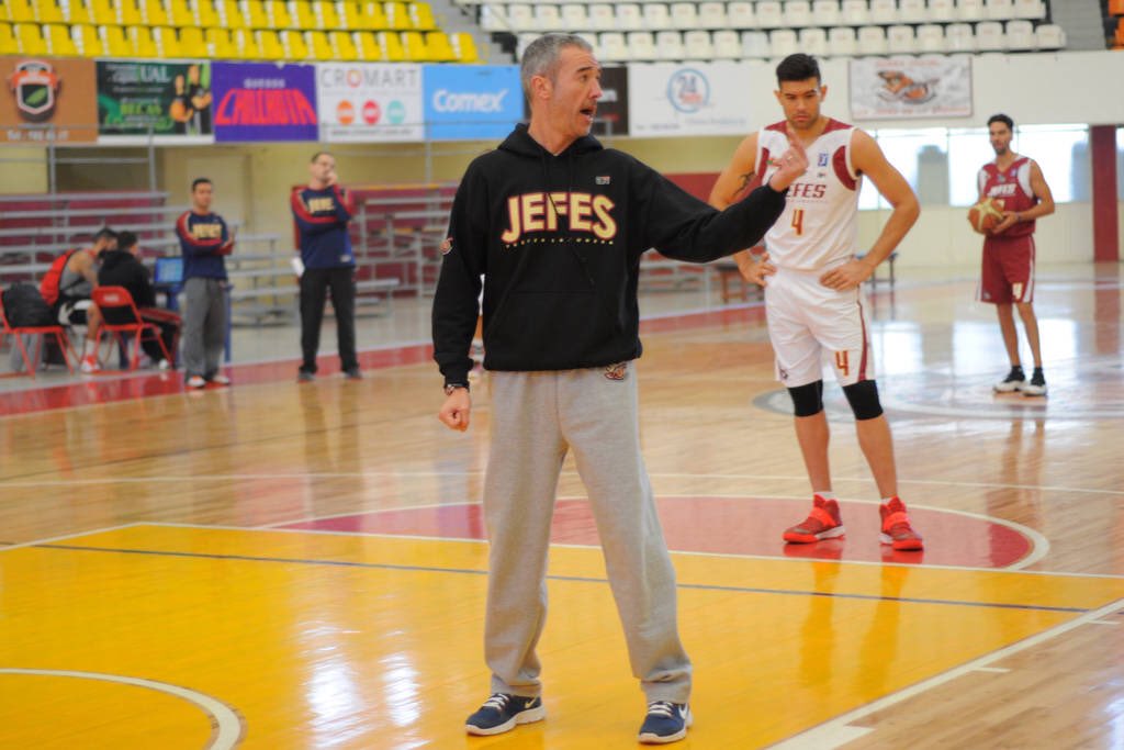 Saludos a quien siempre será el #JEFEMayor <a href="/olmos_paco/">Paco Olmos</a> q con el paso del tiempo nos sigue enseñando lo grande q es!