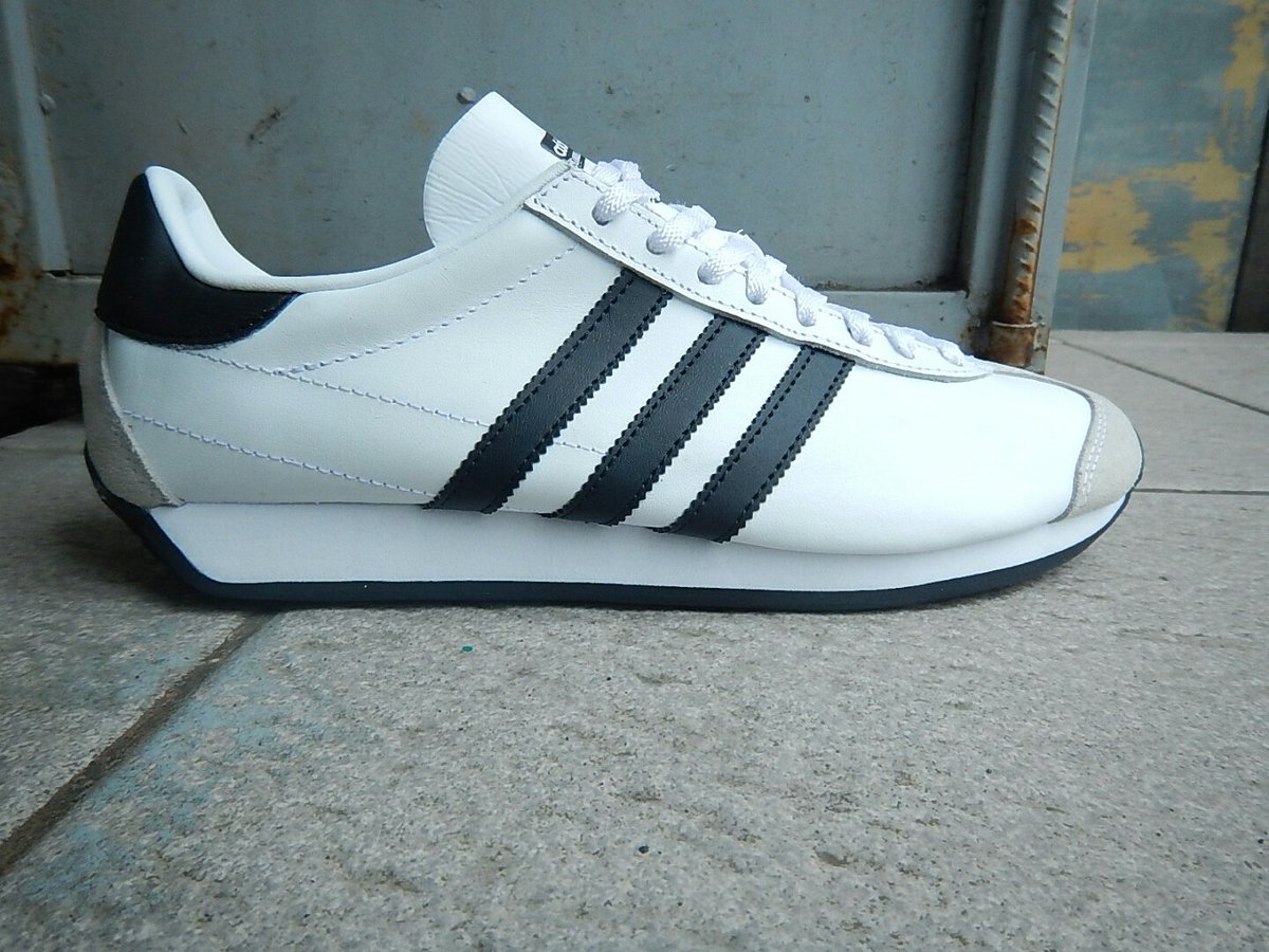 adidas country o