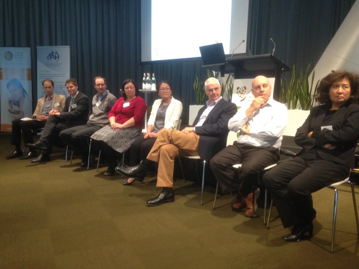 ChrisBlanchard_'s tweet image. Pulse Symposium speaker panel field question on barriers to pulse consumption in Australia #LovePulses #grainbrains