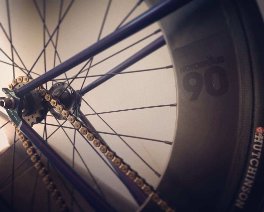 tony_padovan's tweet photo. My new bike: a fix bike for an other challenge! @kmcchain @bricklanebikes #fixie #bike #fixcrit #bike #notorious90 https://t.co/qEKM6zCUFN