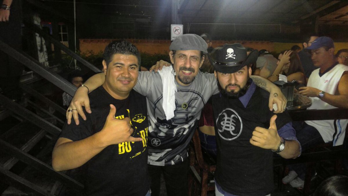 siglaz_PES's tweet photo. Siempre es la misma función el mismo espectador )s( https://t.co/OrzoFKgQ0F