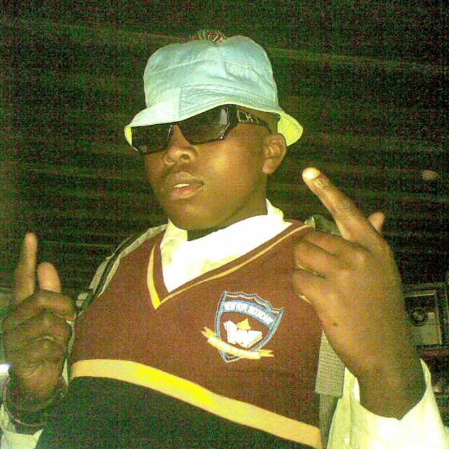 motimak02's tweet image. Hello world #MyFirstTweet yasho e yase farmton welele vandal