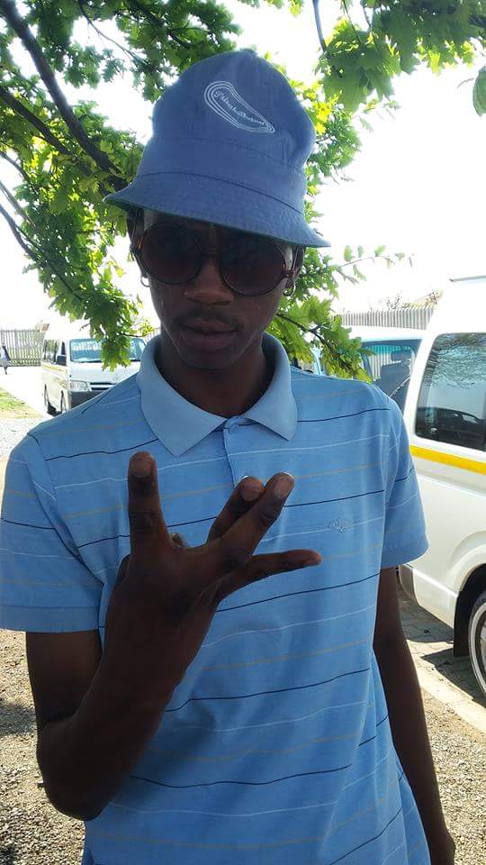 motimak02's tweet image. Hello world #MyFirstTweet yasho e yase farmton welele vandal