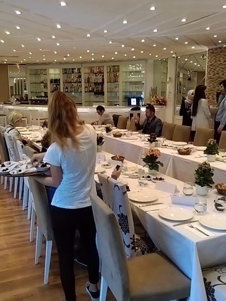 TaHaDiApp's tweet photo. #Tahadi tanıtım toplantımız başlamak üzere. https://t.co/5pfnJrmSIq