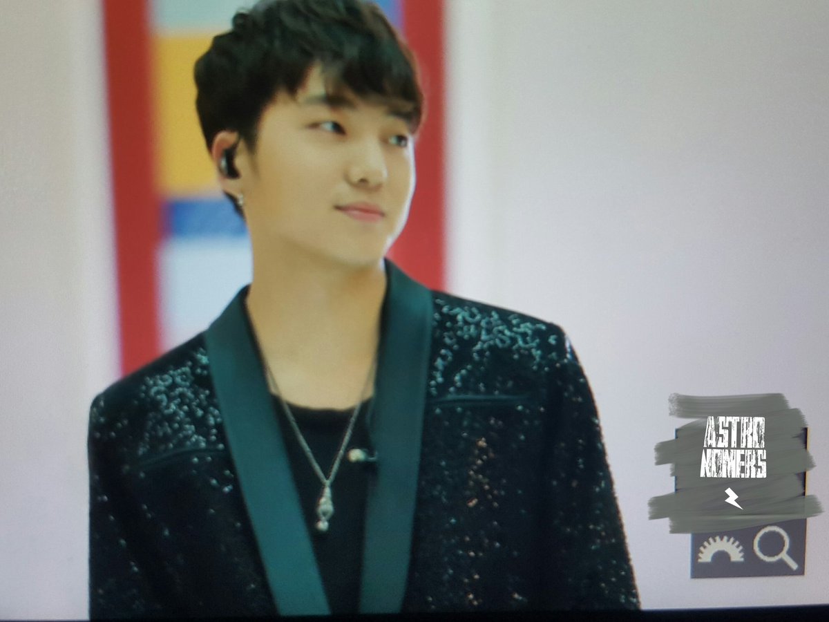 astrnms94's tweet photo. 160502 ICN 리허설 #WINNER #강승윤 PREVIEW
존예 존멋ㅋ https://t.co/LcQkKBtSiL