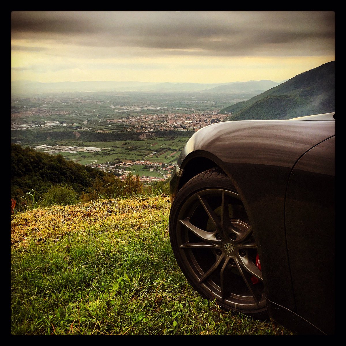 Tutto pronto x il #testdrive con @YokohamaItalia #advan#sport#V105 Più tardi un video sulla mia pagina Fb. A dopo 😉