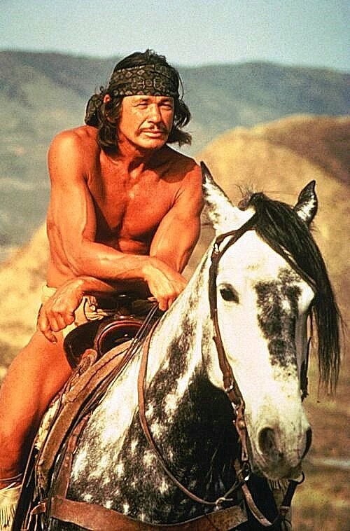 dantelechat's tweet photo. ¿Qué pasa, chata? 

#Chato #CharlesBronson 
#ChatosLand, 1972. https://t.co/heJRr59JRH