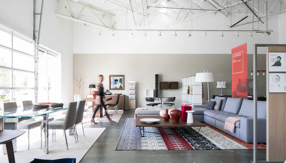 INTERNIMagazine's tweet photo. . @Calligaris1923 store #SOCO (South Coast Collection) #OrangeCounty #LosAngeles https://t.co/9sDwt95EqX https://t.co/MhNtukIMUo