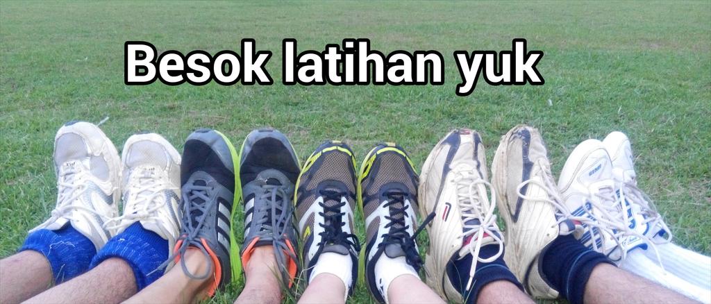 Jangan lupa ya besok latihan hockey indoor di hall gelanggang mahasiswa ugm. Latihan dimulai 14.00-19.00. See you