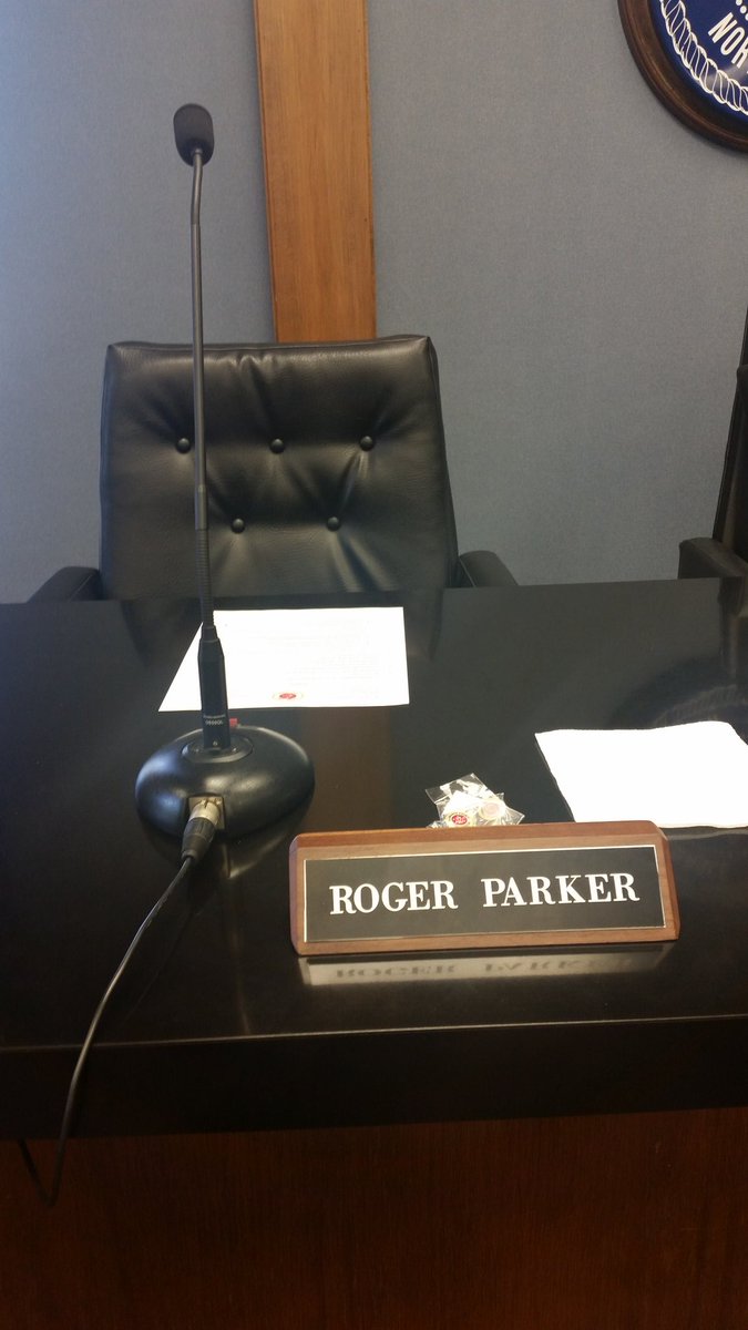 Anna_M_Roman's tweet image. Good morning, cool kids! I'm at the commissioner meeting where Roger Parker will be sworn in. #acpol