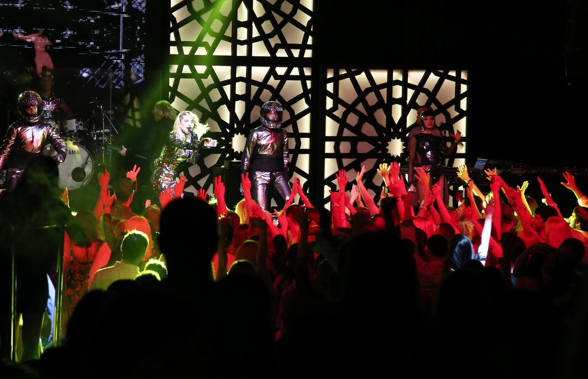 RixosSungate's tweet image. Awesome performance and amazing concert... Mayfest is started! #RixosSungate #RixosSungateMayFest #MayFest2016