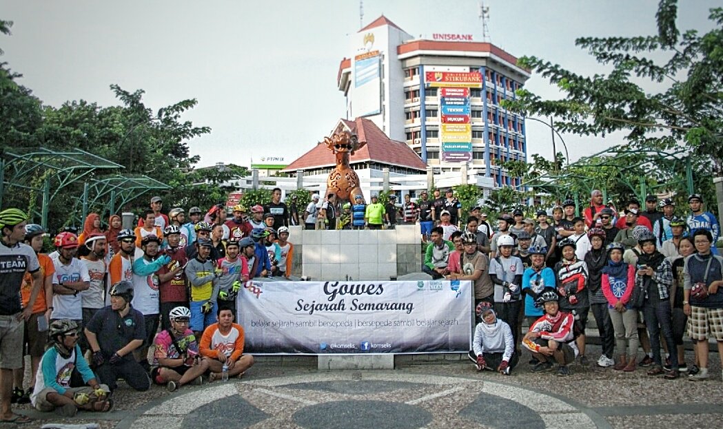 Dirgahayu Semarang ke 469, semoga tetap nyaman bagi pesepeda dan pejalan kaki. | foto event #gowesejarahSMG