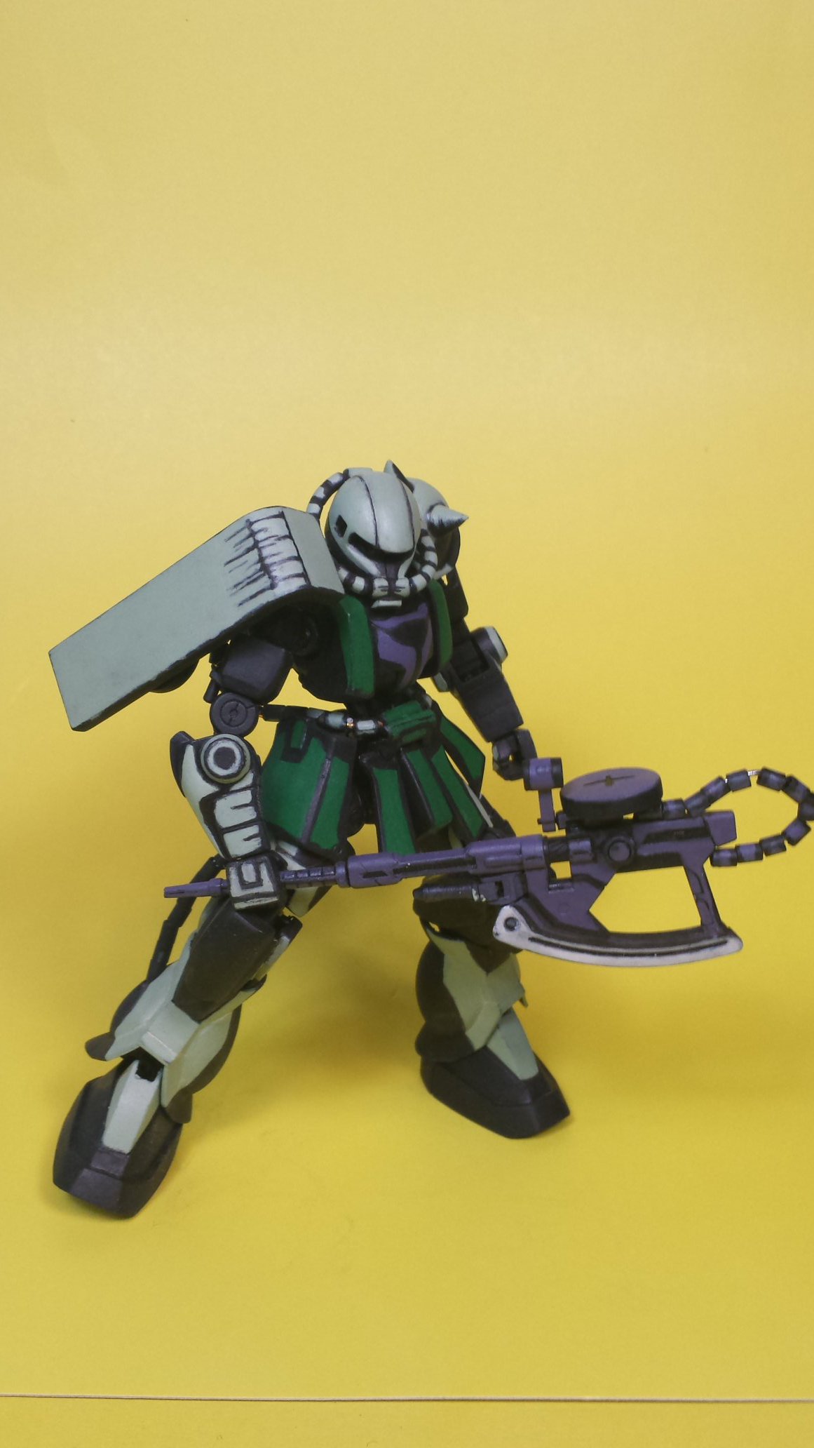ケンジくん ハリガネの呪い ガンダムバルバトス第39形態 今度こそ完成 光沢が気になったのでベビーパウダー混ぜた塗料で塗り直したら 良い感じにつや消しされてより平面チックになりました ガンダムフレームのザク ガンプラ T Co