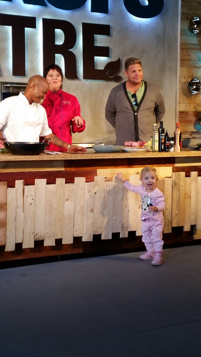 gabiweck's tweet photo. #CheckersCheese In the good company of celebs this afternoon @JennyMorrisChef @KurtOfficial https://t.co/2EKikq0gXT