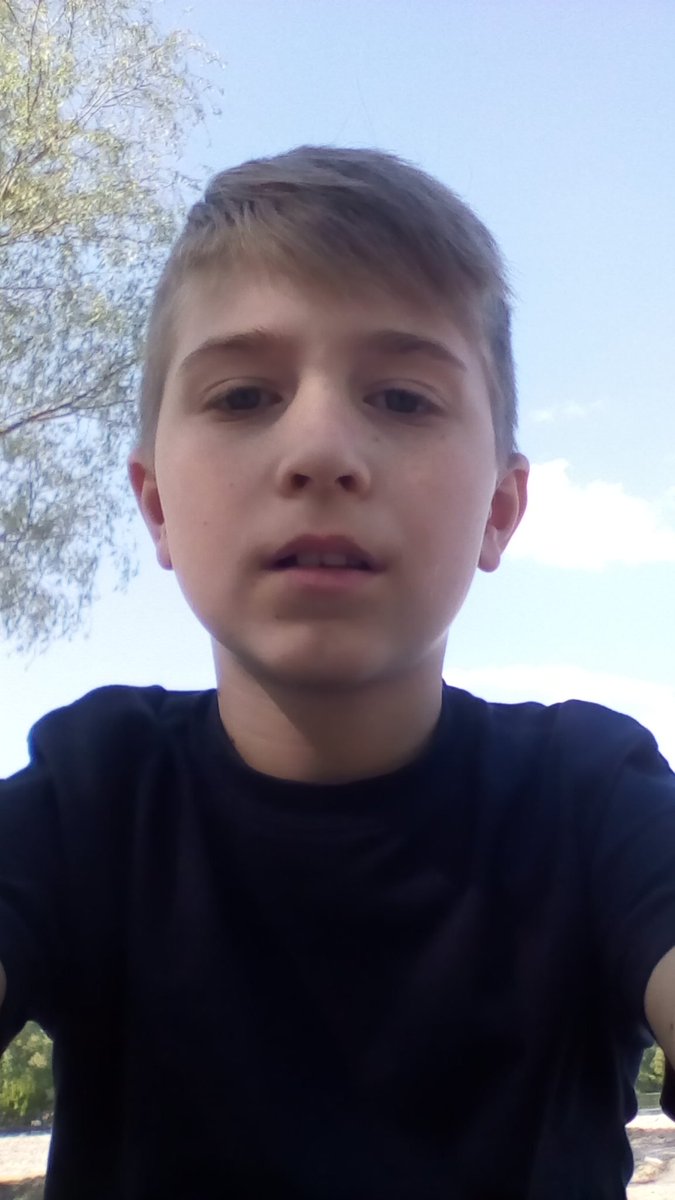 2005Yarik's tweet photo. Гуляю https://t.co/W561kn8kL1